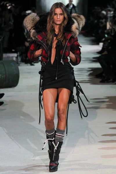 Look 30